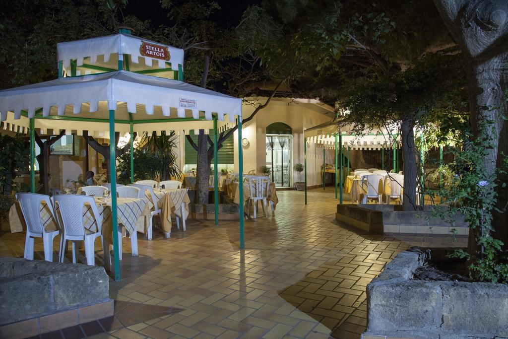 Case Vacanze Baia Realmonte Exterior photo